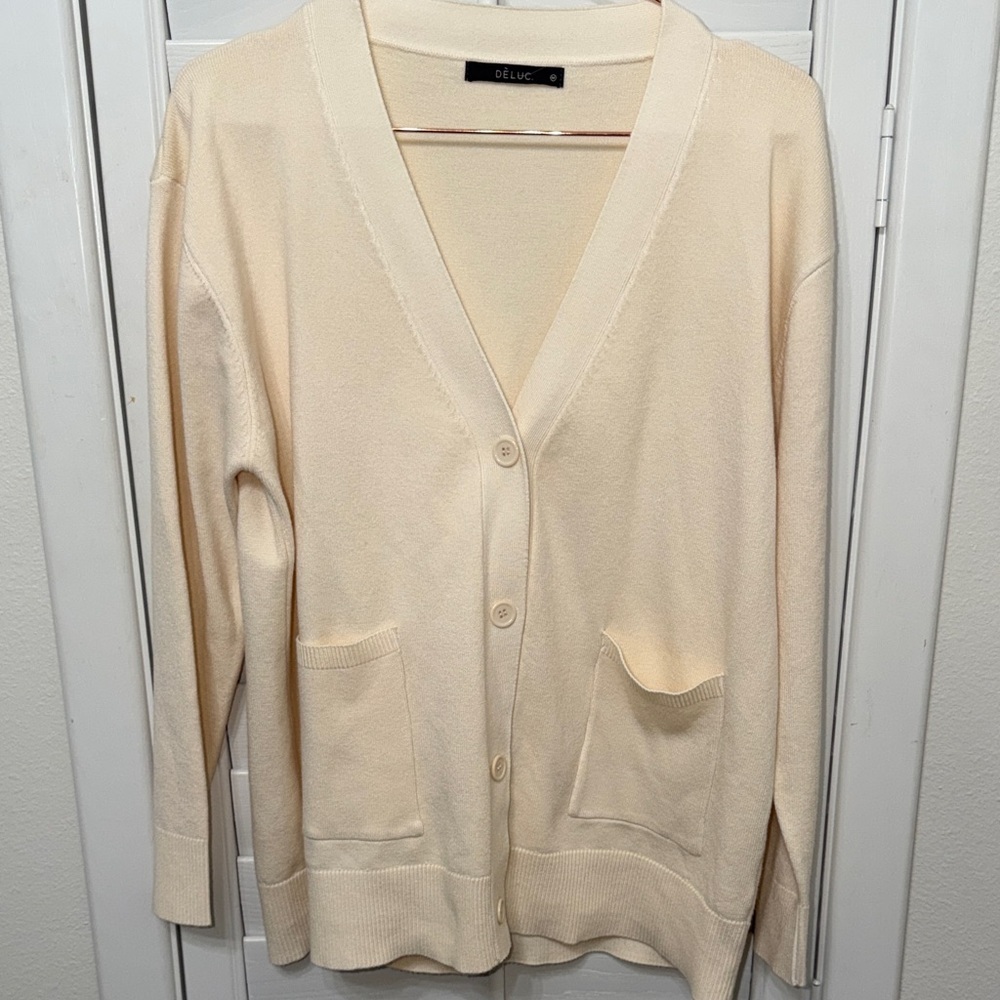 Dèluc Cream Button-Up Cardigan | Size Large | Soft Knit |